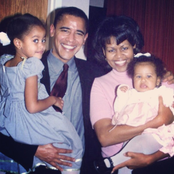 Барак и Мишель Обама с дочерьми. Фото: Tatler.ru